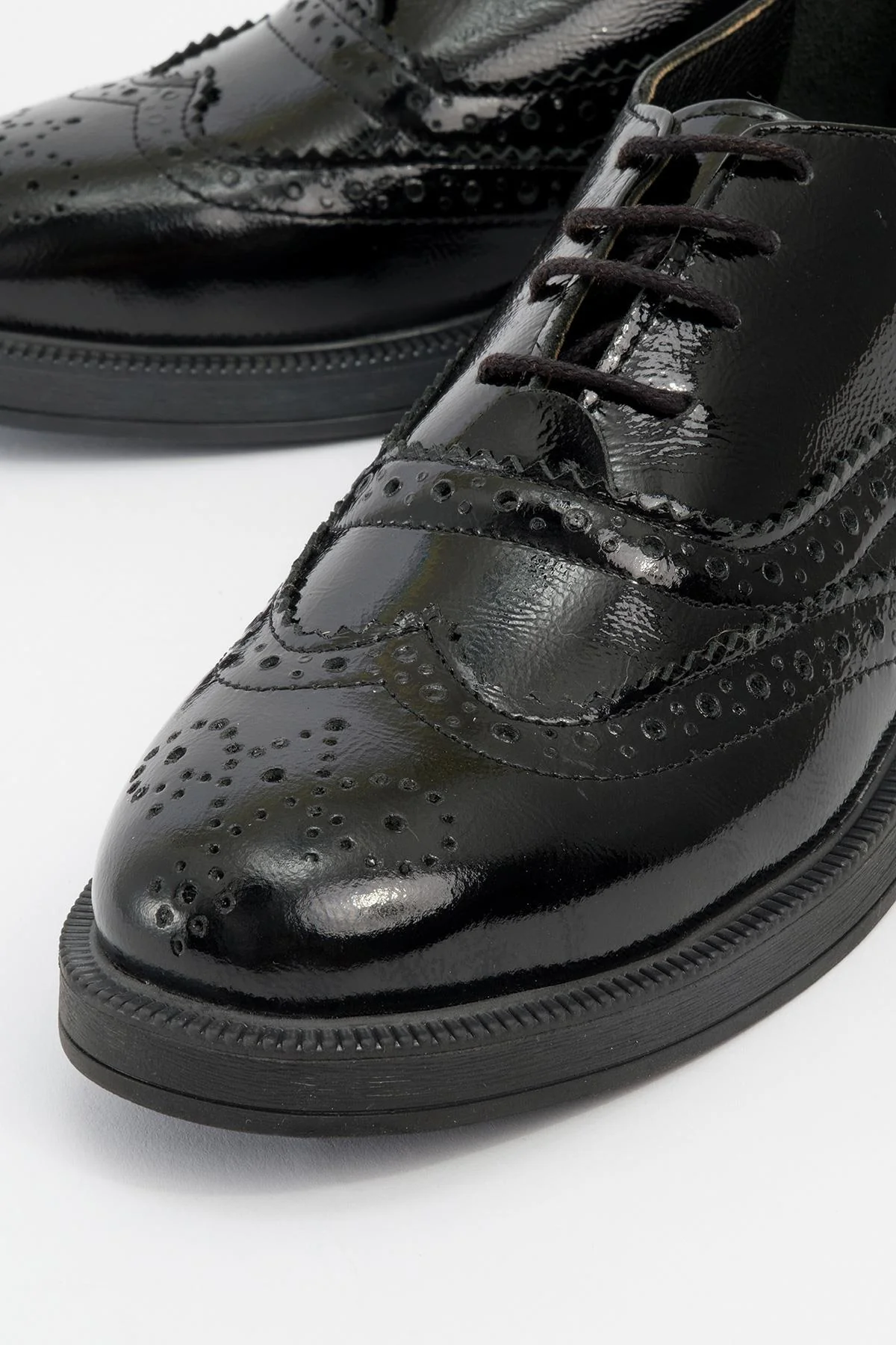 Avra - Black Patent Leather Oxford Shoes (Women) - Image 3