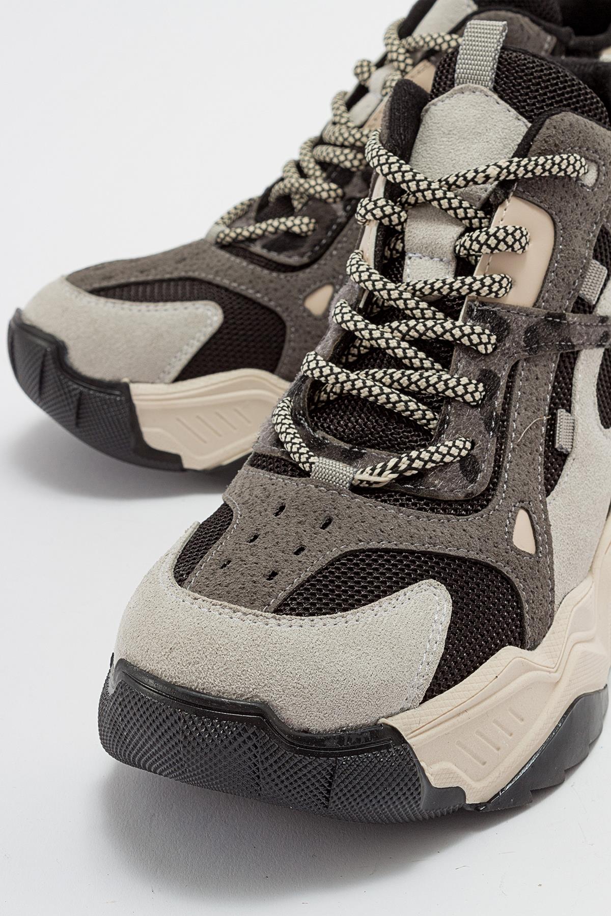 Lowel Ice Black Sneaker Boot (Women) - Image 4