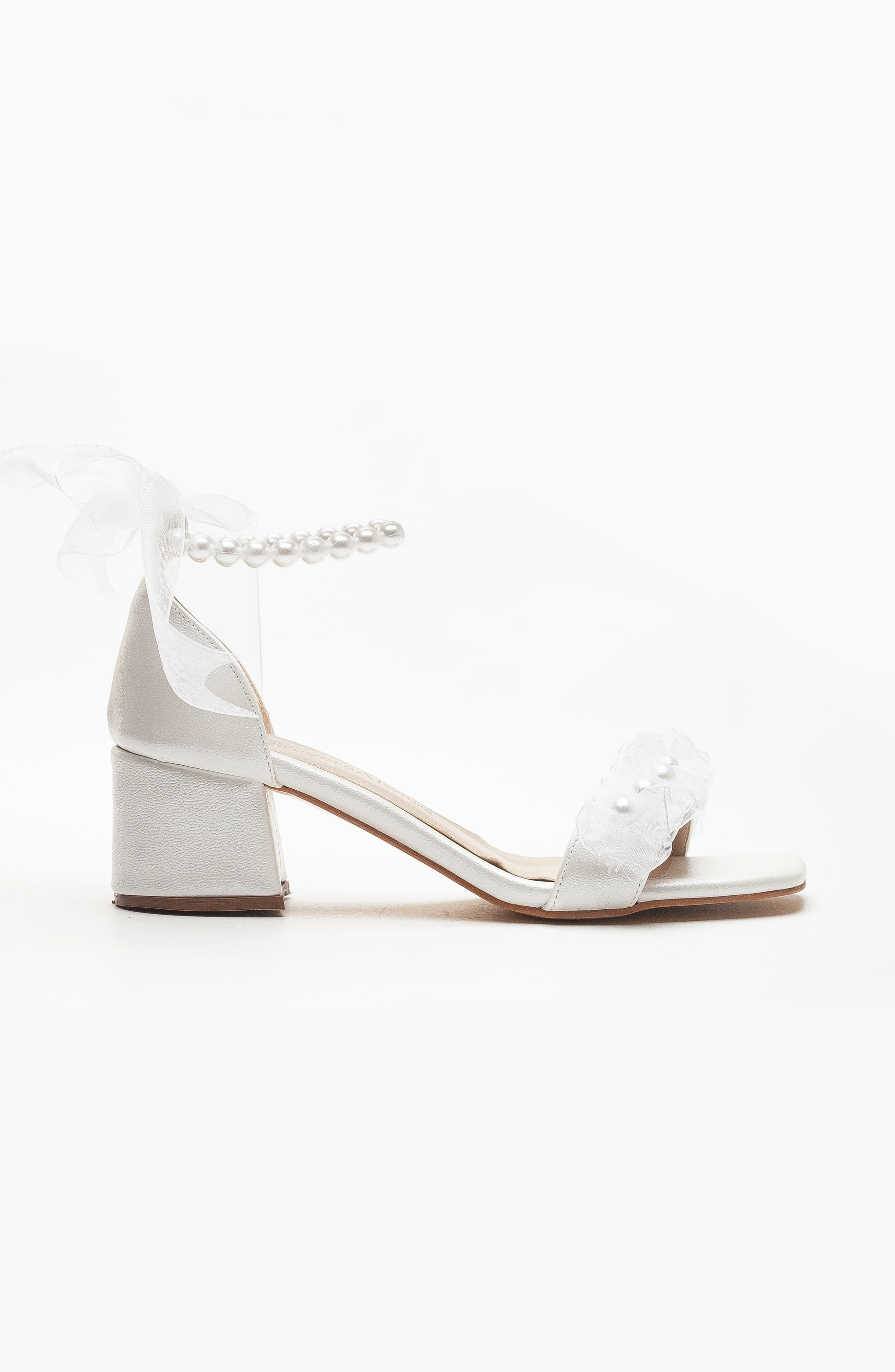 Sanna - Ivory Lace Bridal Sandals with Pearls - Image 3